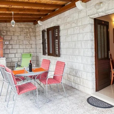 Apartament Ivan *