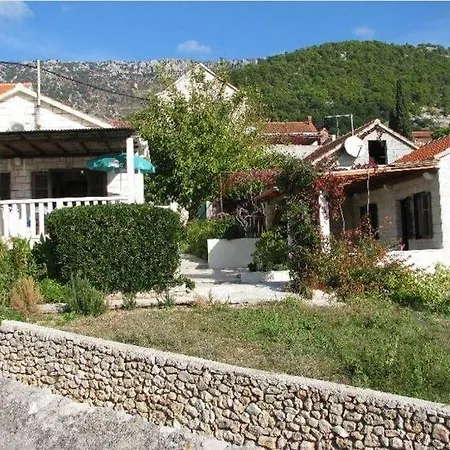 Apartament Ivan *