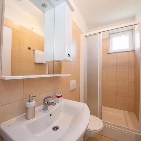 Apartament Ivan *